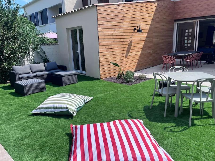Maison Climatisee, Piscine, A 5 Minutes Des Grands Buffets Narbona Esterno foto